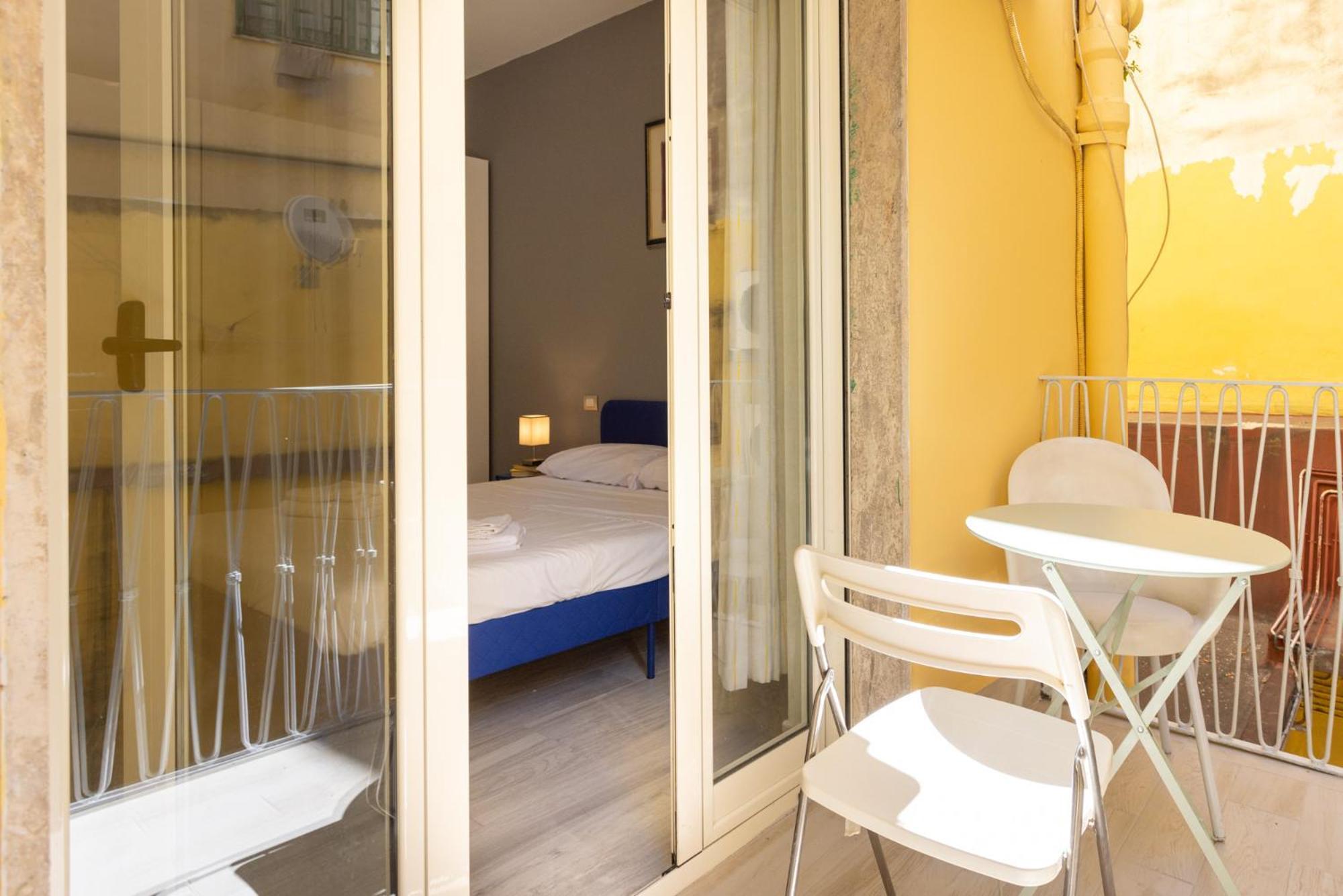 Apartamento Ninetta A Foria Nápoles Exterior foto